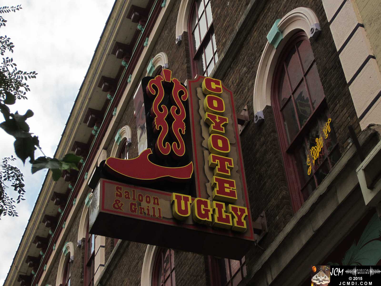 Downtown Nashville Coyote Ugly sign